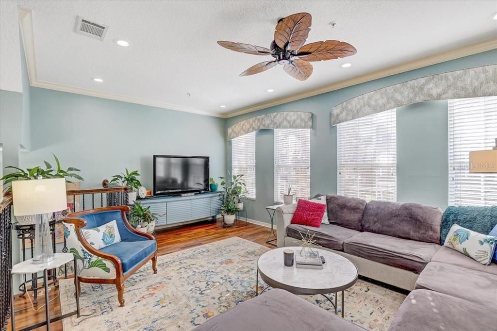 For Sale: $439,900 (4 beds, 3 baths, 1692 Square Feet)