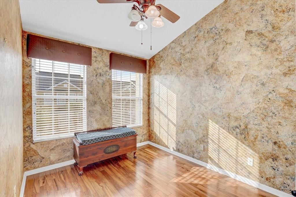 For Sale: $439,900 (4 beds, 3 baths, 1692 Square Feet)