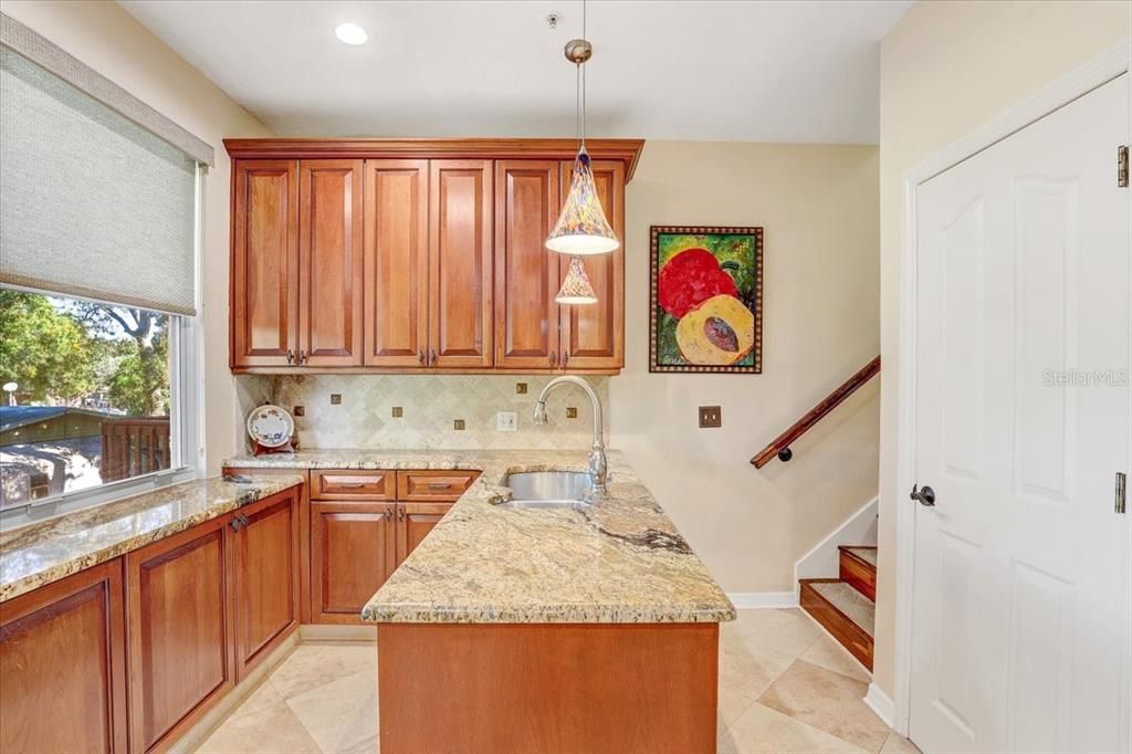 For Sale: $439,900 (4 beds, 3 baths, 1692 Square Feet)