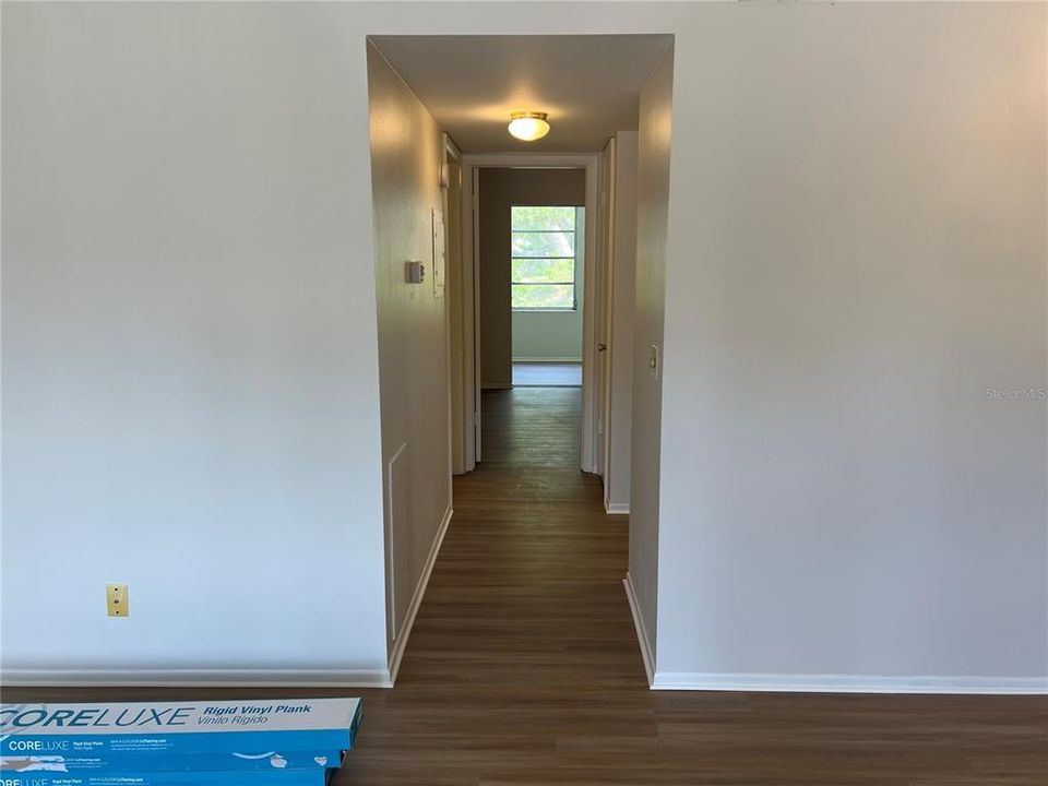 For Rent: $1,300 (1 beds, 1 baths, 825 Square Feet)