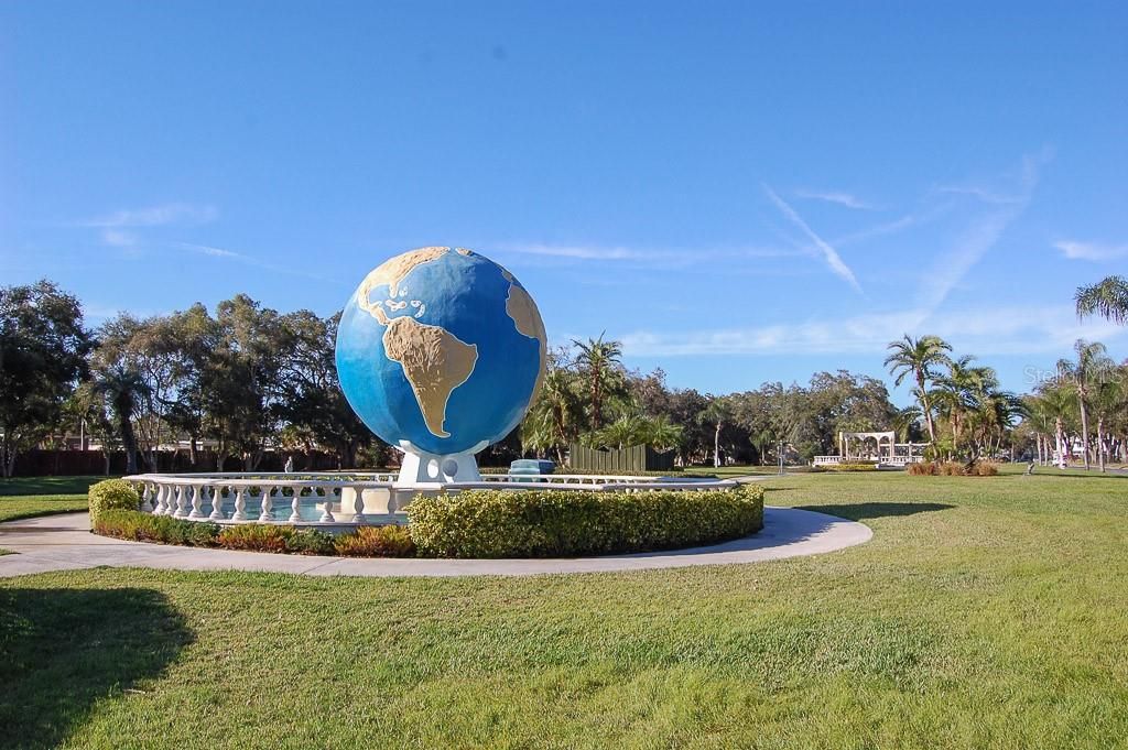 For Rent: $1,300 (1 beds, 1 baths, 825 Square Feet)