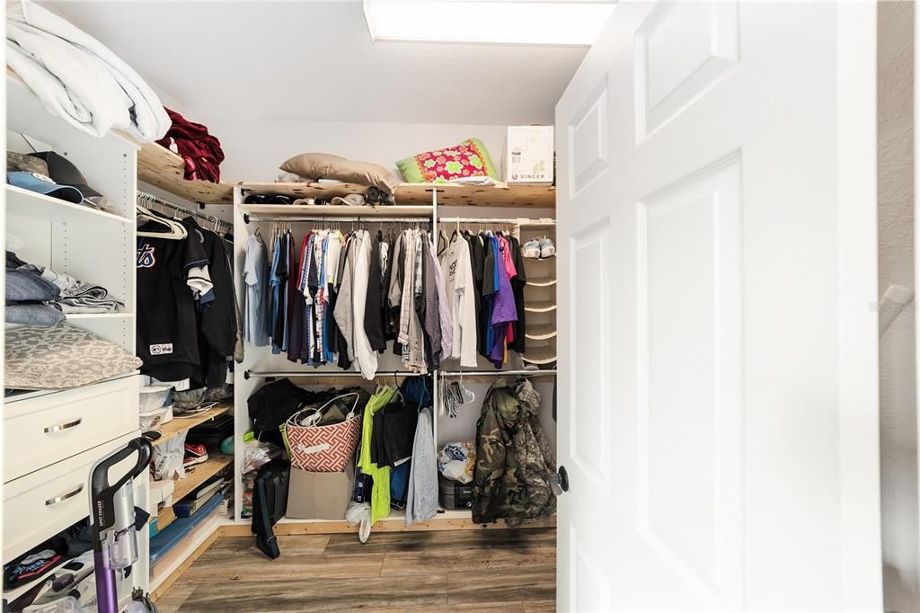 На продажу: $399,000 (5 спален, 3 ванн, 2526 Квадратных фут)