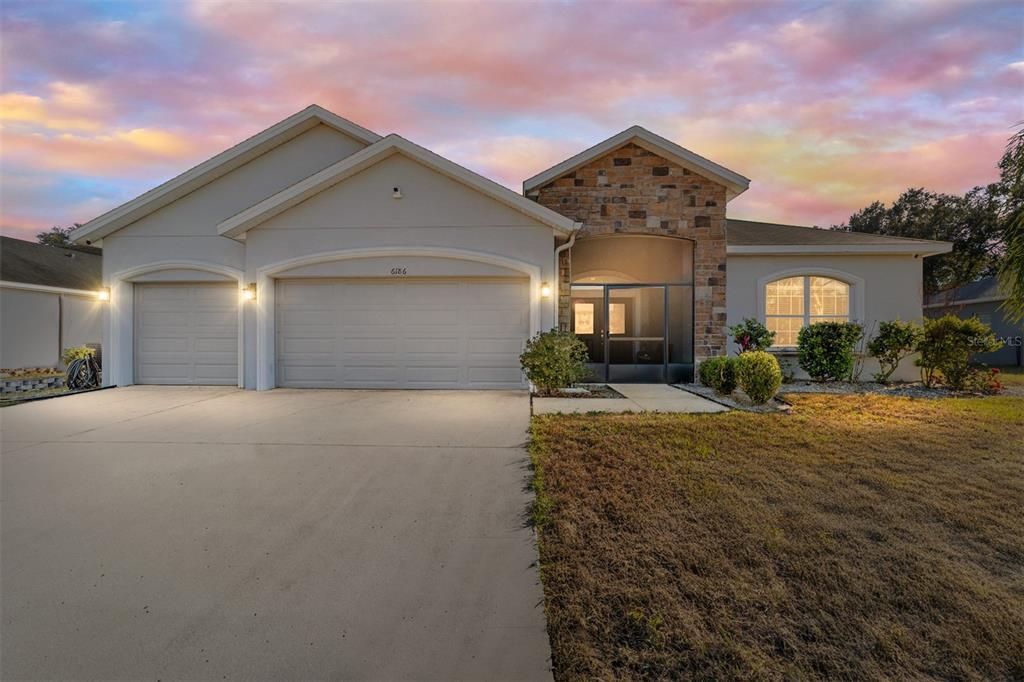 На продажу: $399,000 (5 спален, 3 ванн, 2526 Квадратных фут)