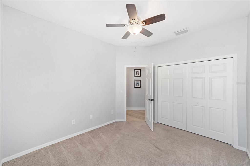 На продажу: $399,000 (5 спален, 3 ванн, 2526 Квадратных фут)