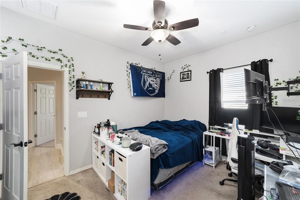 На продажу: $399,000 (5 спален, 3 ванн, 2526 Квадратных фут)