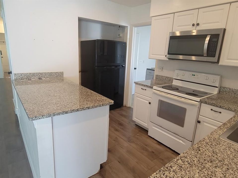 В аренду: $1,750 (2 спален, 1 ванн, 1254 Квадратных фут)