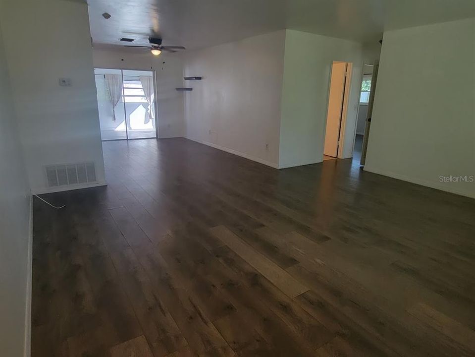 В аренду: $1,750 (2 спален, 1 ванн, 1254 Квадратных фут)