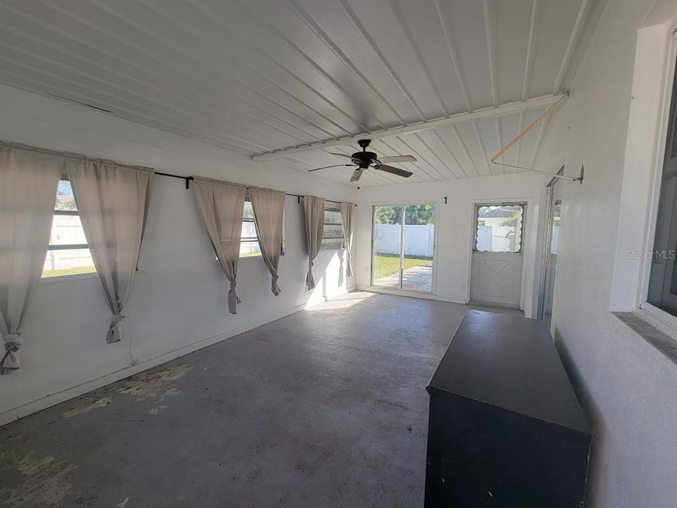 В аренду: $1,750 (2 спален, 1 ванн, 1254 Квадратных фут)