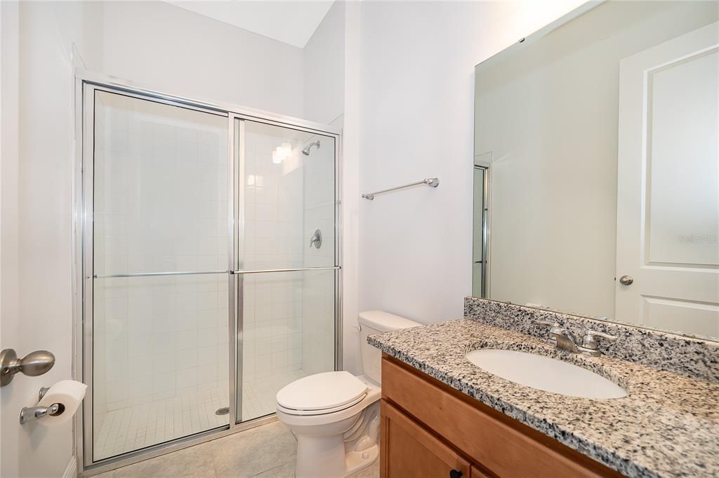 For Rent: $1,950 (3 beds, 3 baths, 1855 Square Feet)