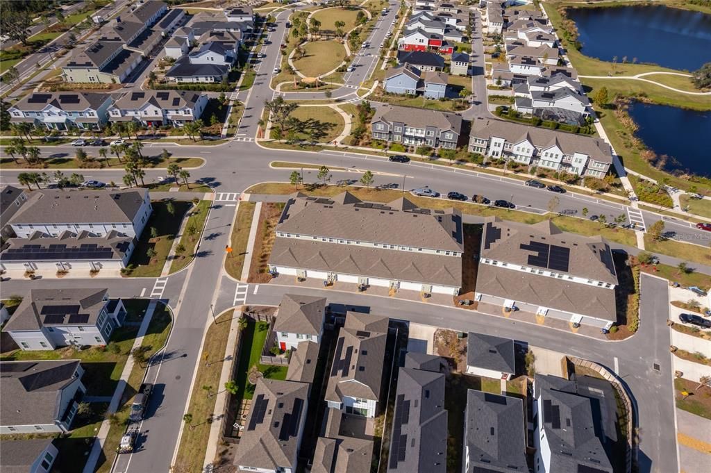 For Rent: $1,950 (3 beds, 3 baths, 1855 Square Feet)