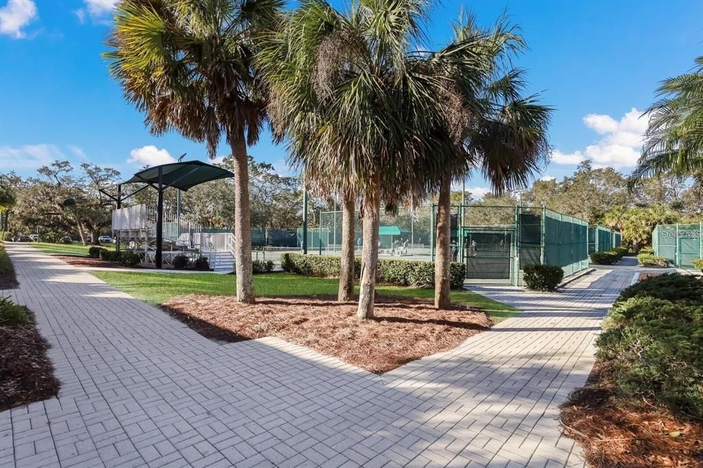 For Sale: $535,000 (2 beds, 3 baths, 1914 Square Feet)