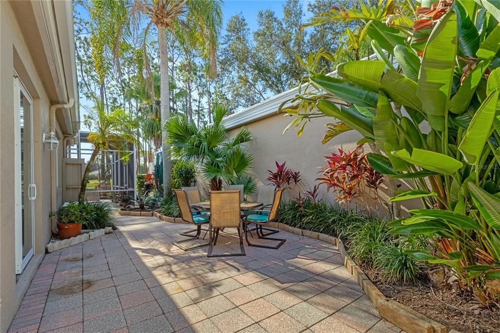 For Sale: $535,000 (2 beds, 3 baths, 1914 Square Feet)