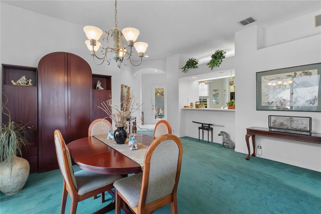 For Sale: $535,000 (2 beds, 3 baths, 1914 Square Feet)