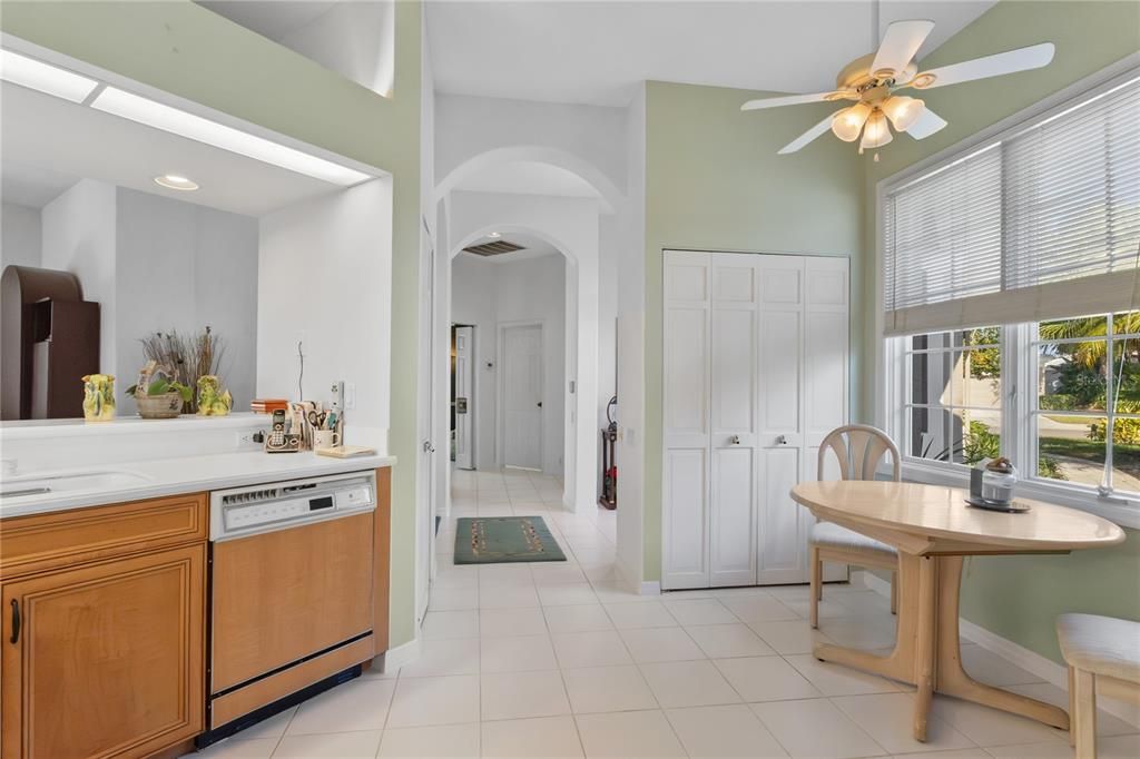 For Sale: $535,000 (2 beds, 3 baths, 1914 Square Feet)