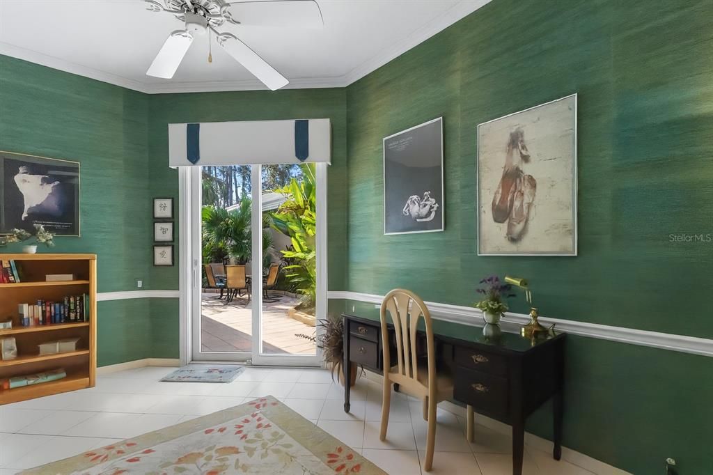 For Sale: $535,000 (2 beds, 3 baths, 1914 Square Feet)