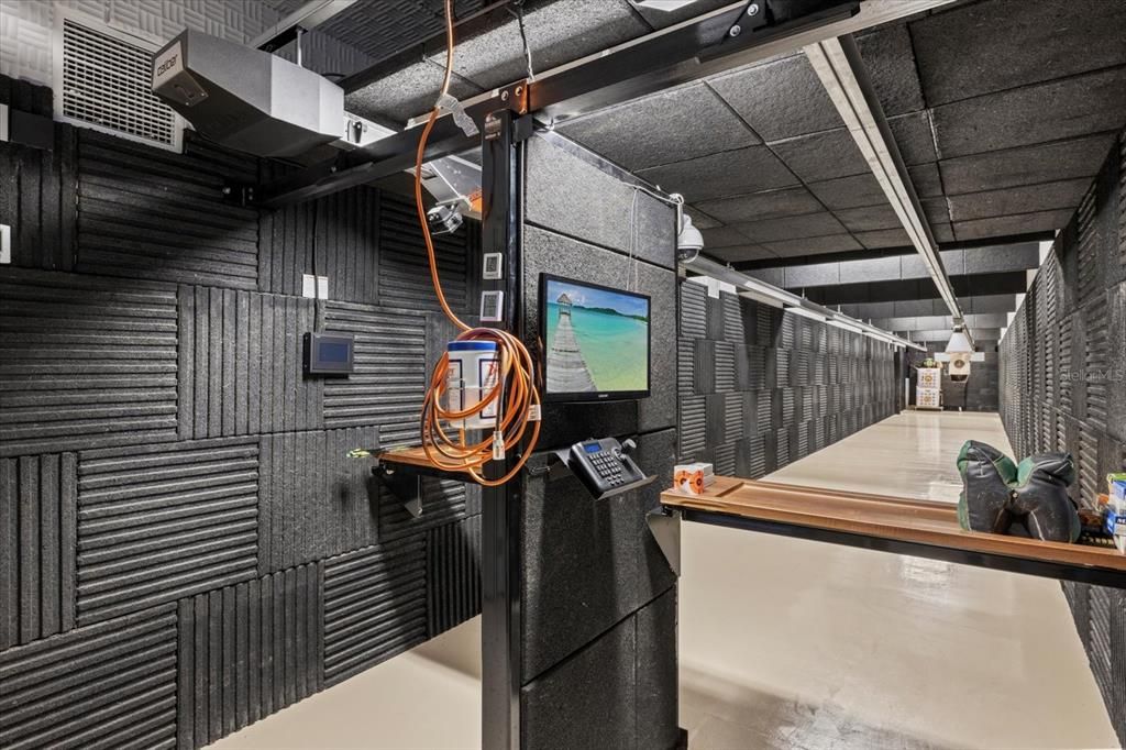 For Sale: $10,825,000 (5 beds, 5 baths, 6207 Square Feet)