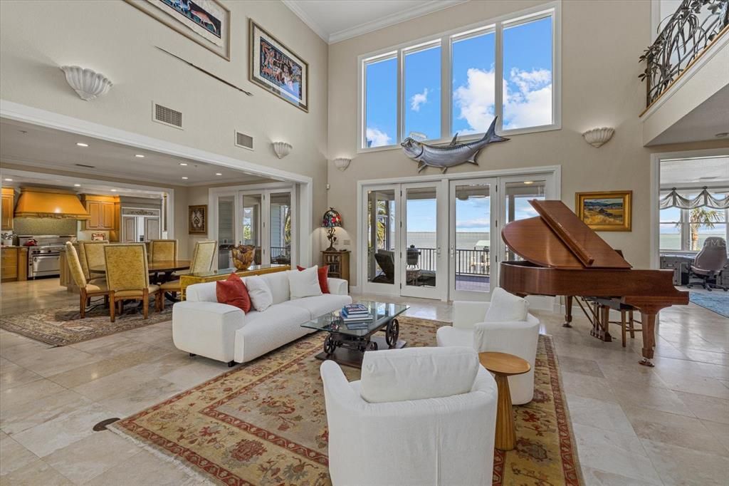 For Sale: $10,825,000 (5 beds, 5 baths, 6207 Square Feet)