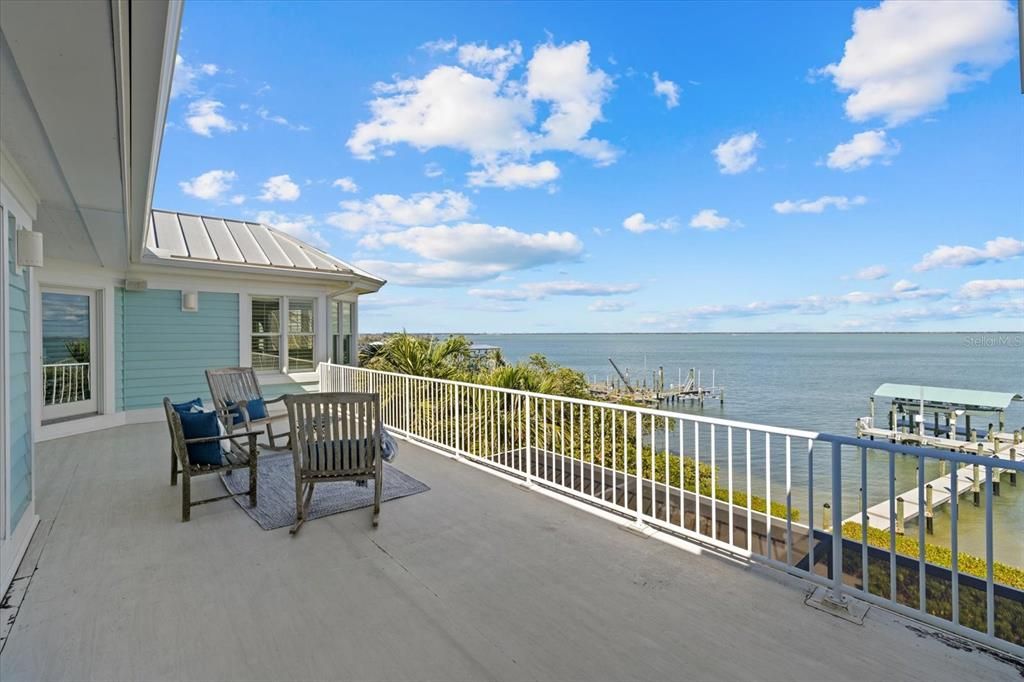 For Sale: $10,825,000 (5 beds, 5 baths, 6207 Square Feet)