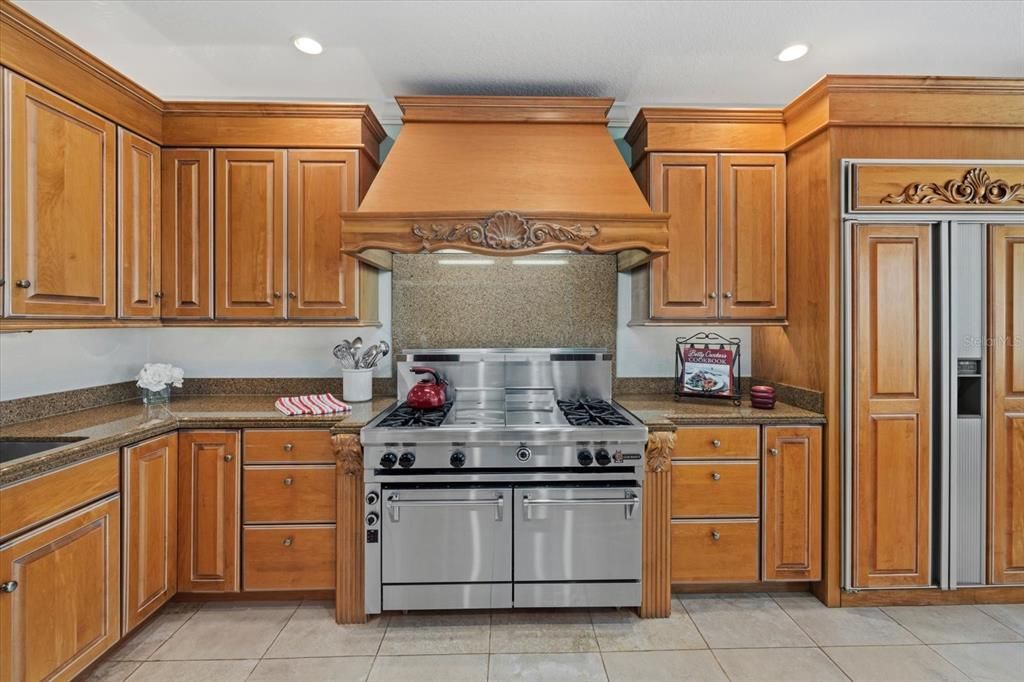 For Sale: $10,825,000 (5 beds, 5 baths, 6207 Square Feet)