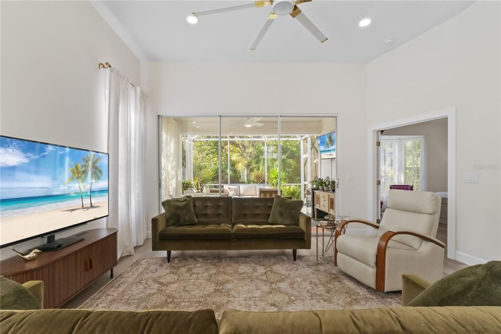 待售: $565,000 (2 贝兹, 2 浴室, 1464 平方英尺)