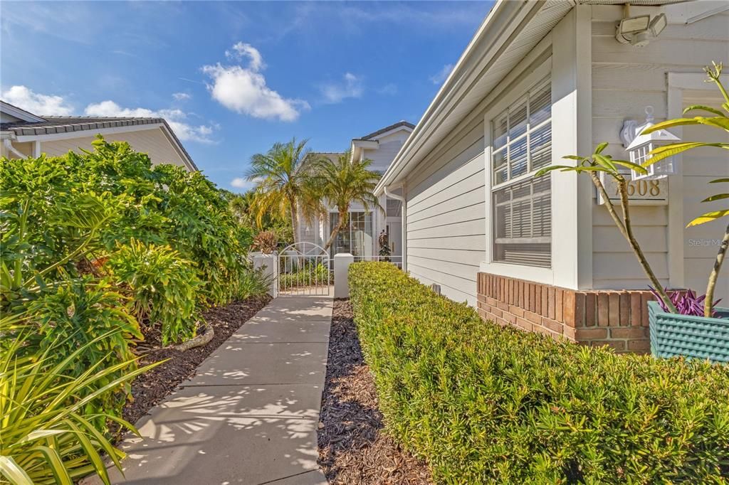 待售: $565,000 (2 贝兹, 2 浴室, 1464 平方英尺)