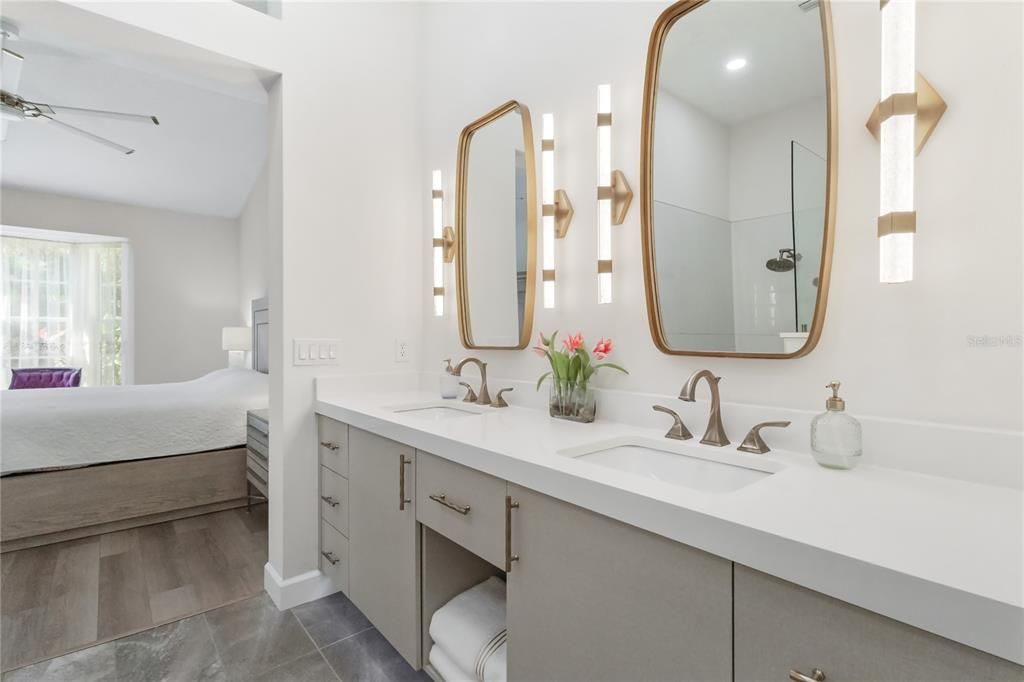 待售: $565,000 (2 贝兹, 2 浴室, 1464 平方英尺)