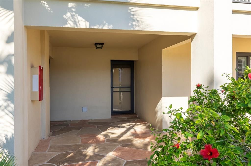 待售: $585,000 (2 贝兹, 2 浴室, 1181 平方英尺)