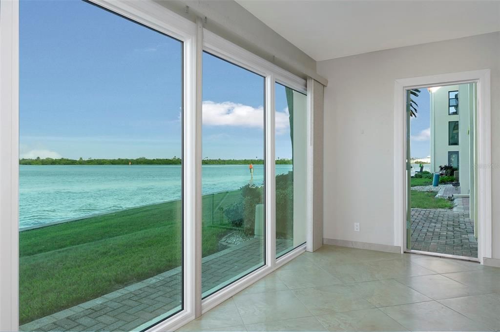 待售: $585,000 (2 贝兹, 2 浴室, 1181 平方英尺)