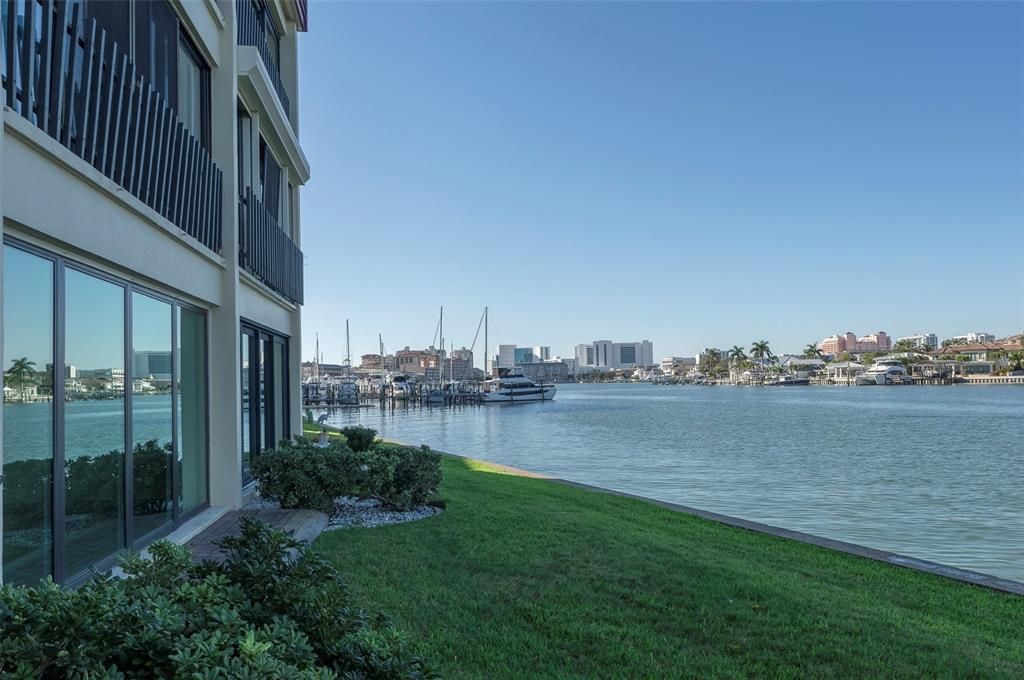 待售: $585,000 (2 贝兹, 2 浴室, 1181 平方英尺)