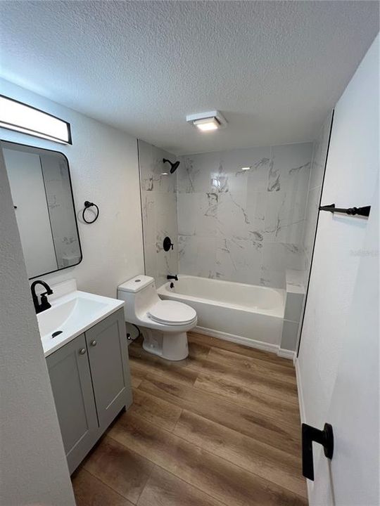 For Rent: $1,600 (2 beds, 2 baths, 815 Square Feet)