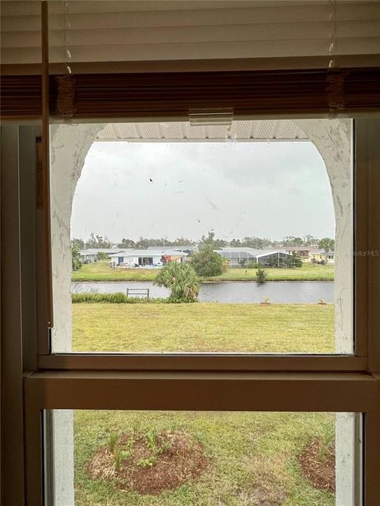 For Rent: $1,600 (2 beds, 2 baths, 815 Square Feet)