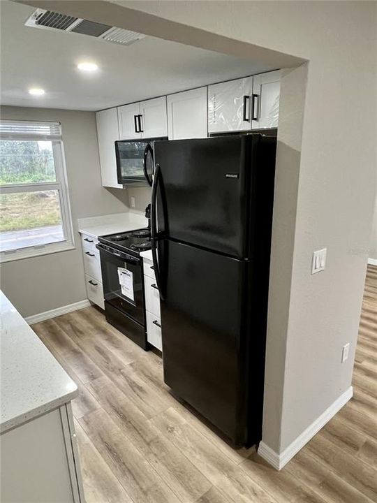 For Rent: $1,600 (2 beds, 2 baths, 815 Square Feet)