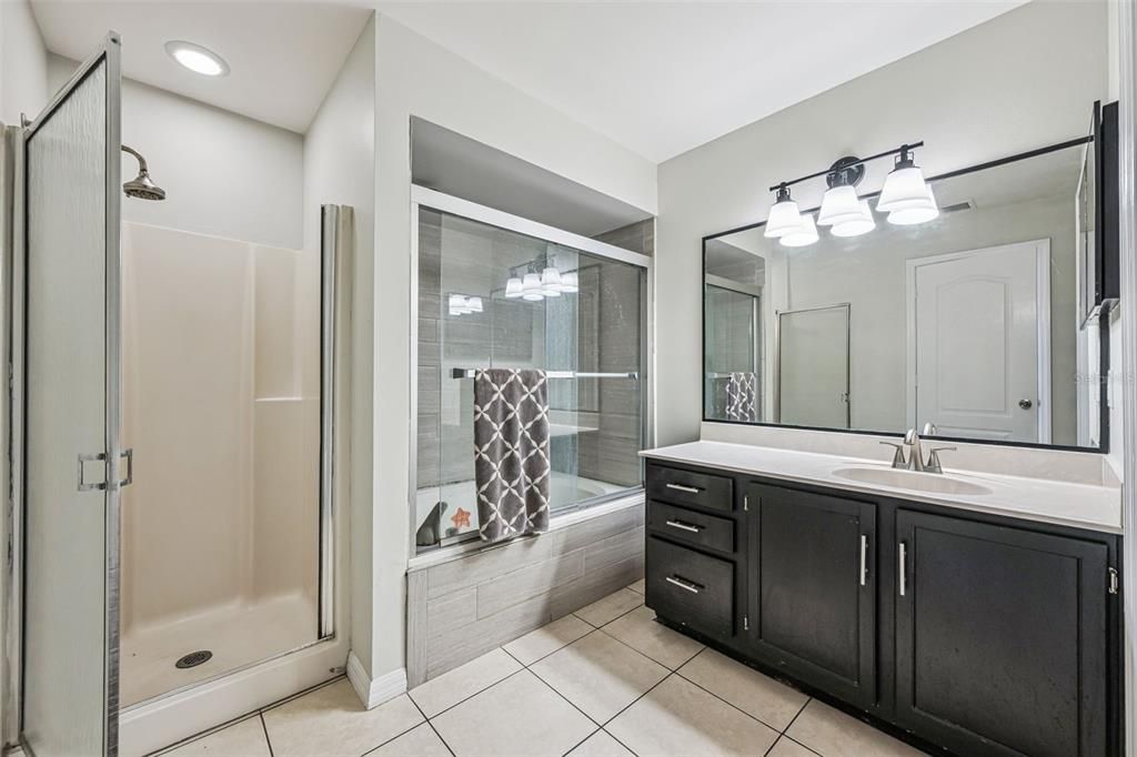 For Sale: $379,990 (4 beds, 2 baths, 1667 Square Feet)