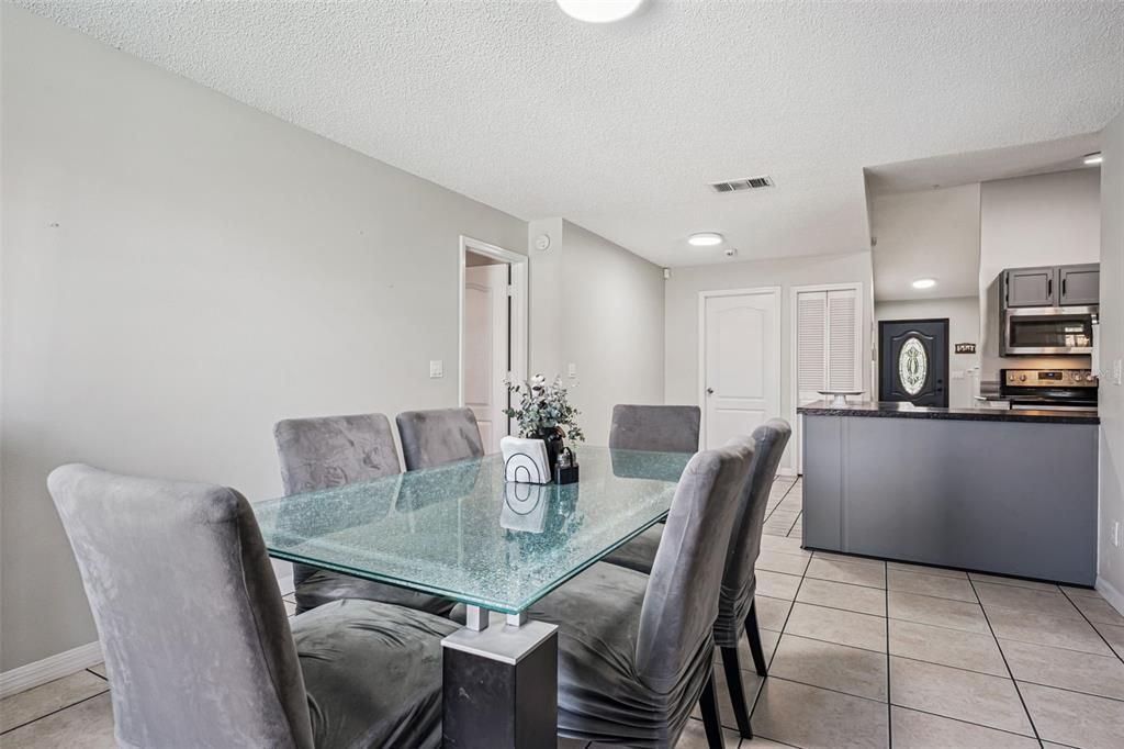 For Sale: $379,990 (4 beds, 2 baths, 1667 Square Feet)