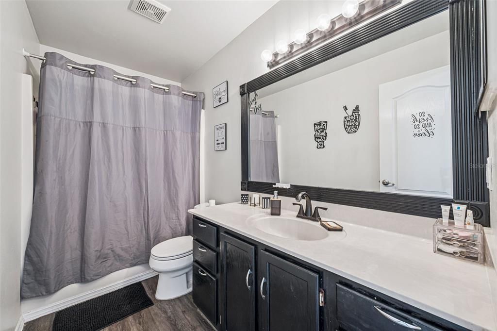 For Sale: $379,990 (4 beds, 2 baths, 1667 Square Feet)