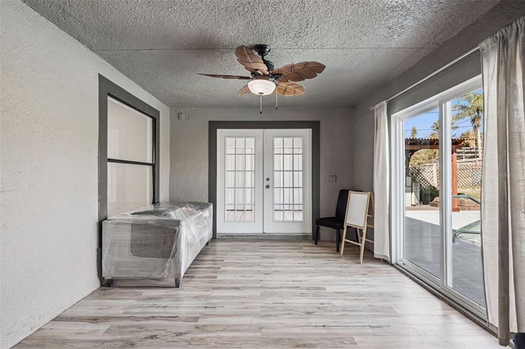 For Sale: $379,990 (4 beds, 2 baths, 1667 Square Feet)