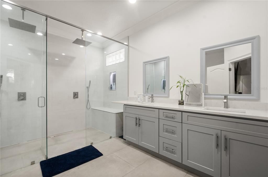 For Sale: $789,900 (4 beds, 3 baths, 2715 Square Feet)