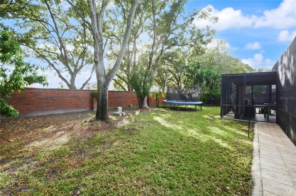 For Sale: $789,900 (4 beds, 3 baths, 2715 Square Feet)