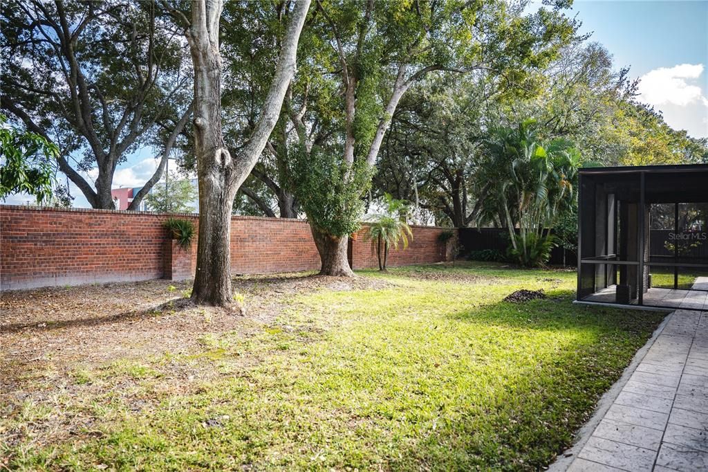 En Venta: $789,900 (4 camas, 3 baños, 2715 Pies cuadrados)