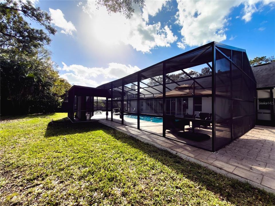 En Venta: $789,900 (4 camas, 3 baños, 2715 Pies cuadrados)