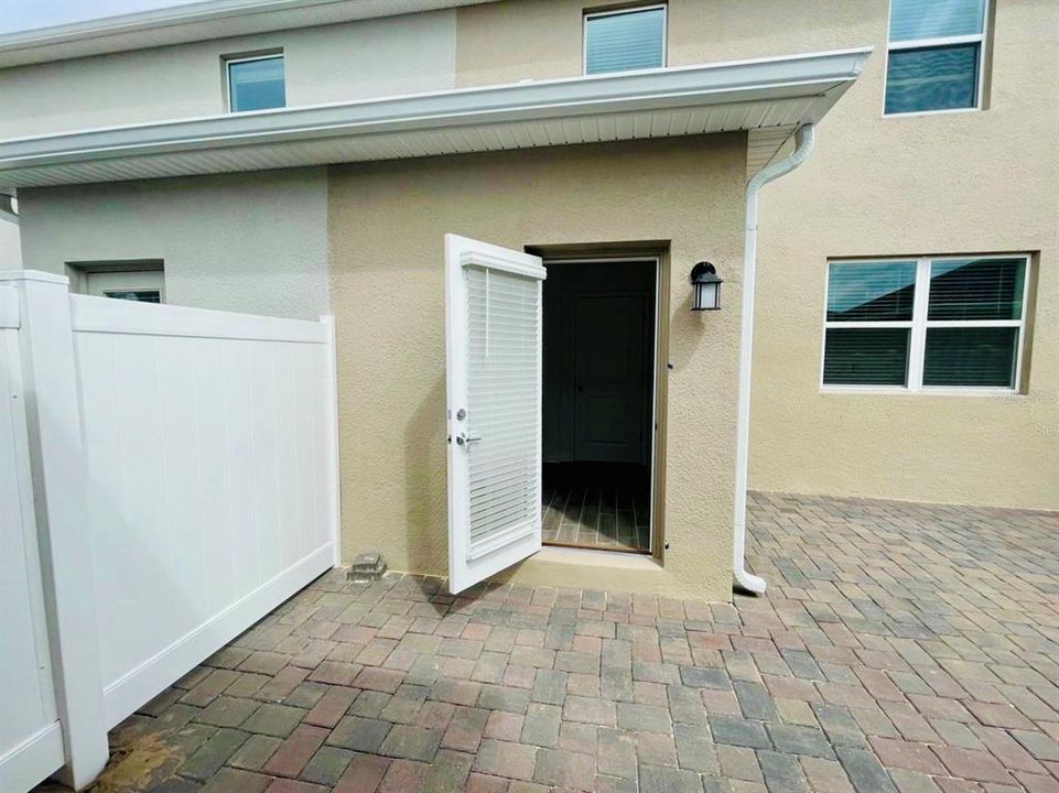 На продажу: $448,000 (4 спален, 2 ванн, 1992 Квадратных фут)