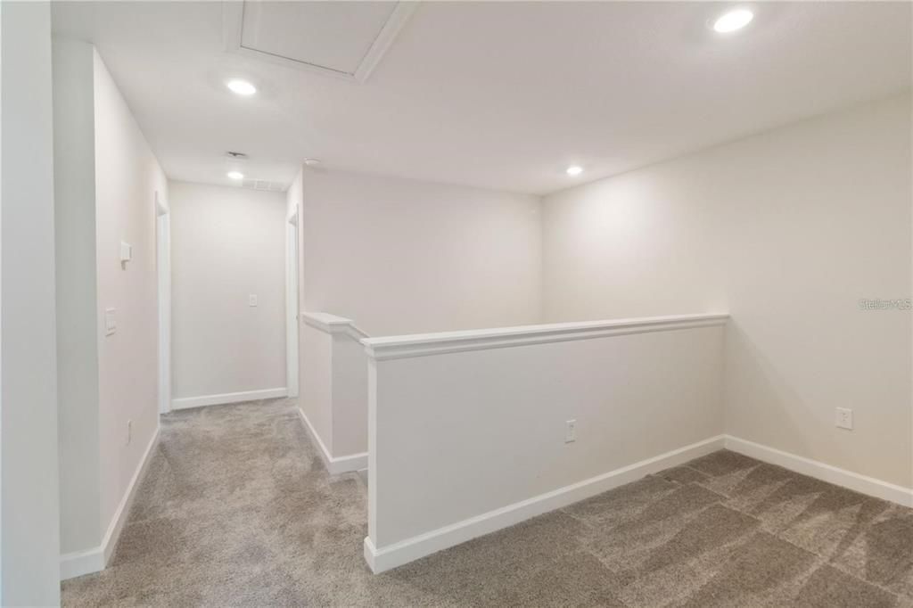 На продажу: $448,000 (4 спален, 2 ванн, 1992 Квадратных фут)