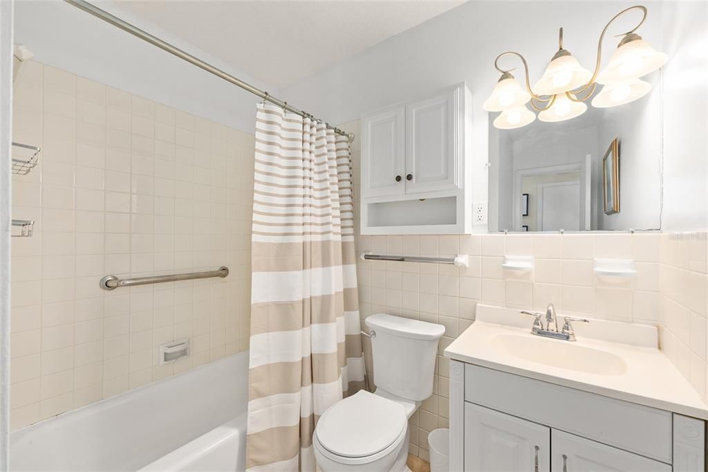 For Sale: $275,000 (3 beds, 2 baths, 1474 Square Feet)