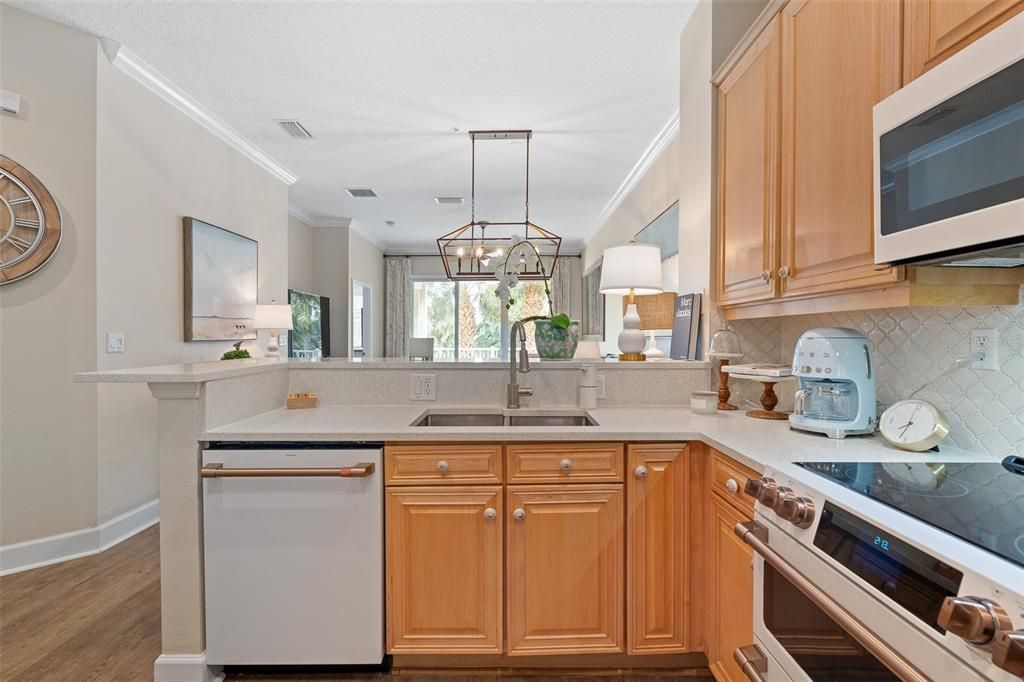 На продажу: $519,000 (3 спален, 2 ванн, 1264 Квадратных фут)