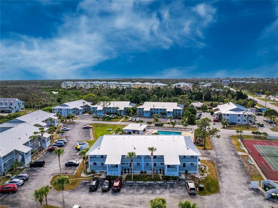 На продажу: $149,900 (2 спален, 2 ванн, 1092 Квадратных фут)