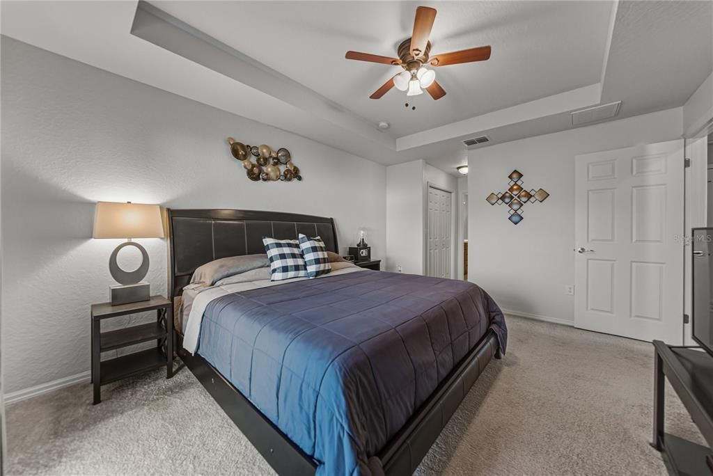 待售: $285,000 (3 贝兹, 2 浴室, 1284 平方英尺)