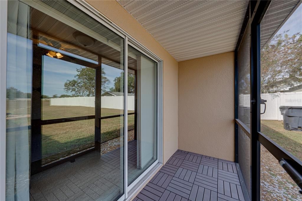 待售: $285,000 (3 贝兹, 2 浴室, 1284 平方英尺)