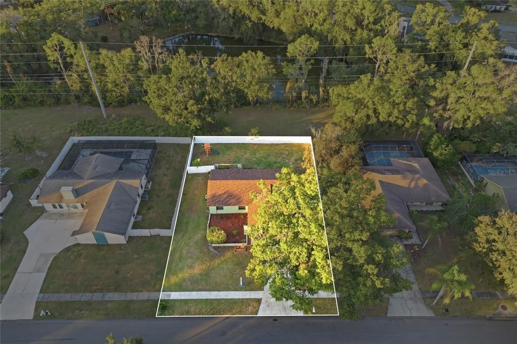 En Venta: $285,000 (3 camas, 2 baños, 1327 Pies cuadrados)