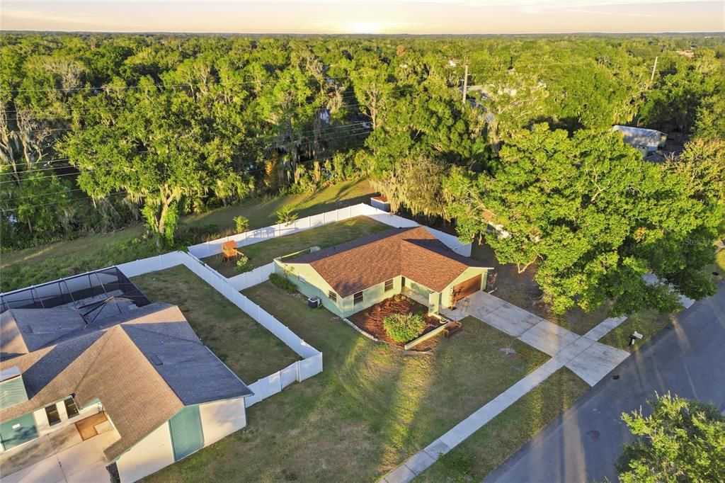 En Venta: $285,000 (3 camas, 2 baños, 1327 Pies cuadrados)