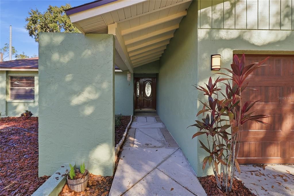 En Venta: $285,000 (3 camas, 2 baños, 1327 Pies cuadrados)